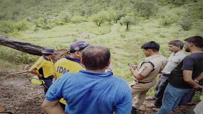उत्तराखंडः तेज बारिश और तूफान के दौरान पेड़ गिरने से दो बच्चों की मौत