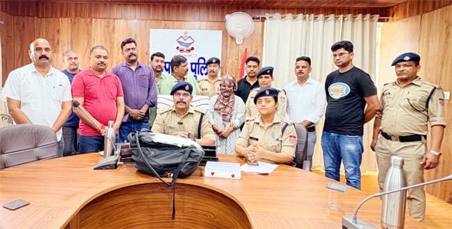 नेपाल बॉर्डर पर पुलिस की बड़ी कामयाबी, महिला के पास से करोड़ों की ड्रग्स बरामद