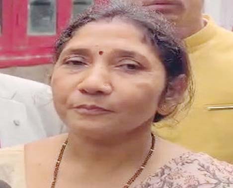 नैनीताल जिला पंचायत चुनाव: दीपा दर्मवाल बनीं अध्यक्ष, देवकी बिष्ट उपाध्यक्ष निर्वाचित